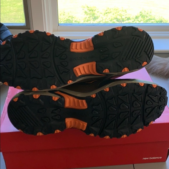 New Balance Sneakers - Picture 4 of 6